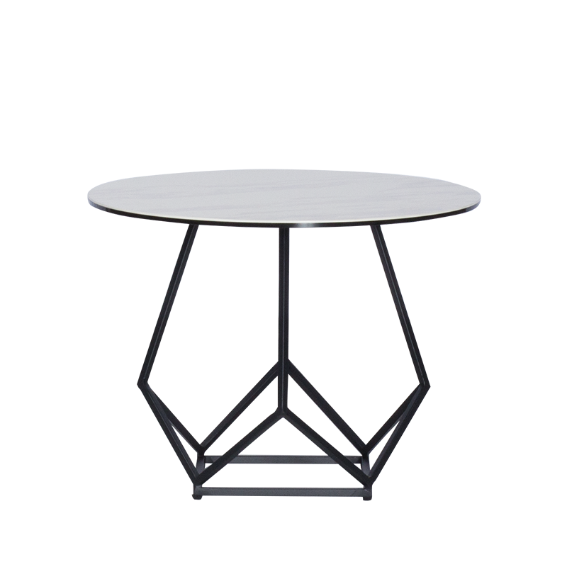 кръгла холна маса